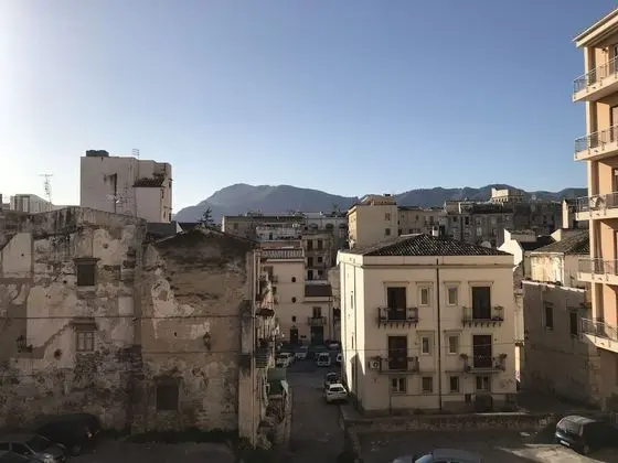 Grand Üç Kişilik Oda, Balkon