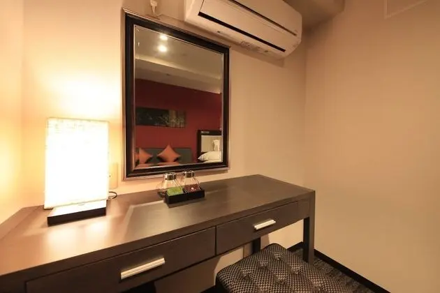 Superior Tek Büyük Yataklı Oda, Sigara İçilmez (Extra Sofa Bed from 3rd Adult)