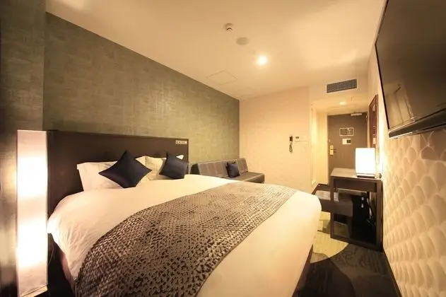 Superior Queen Room (1 Queen Bed) Non Smoking - Extra Bed is from 3th Adult