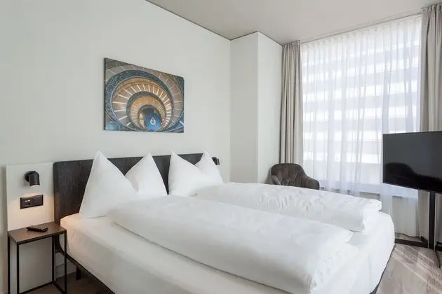 Comfort Tek Büyük Yataklı Oda