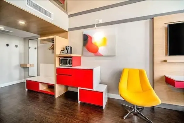 Çatı Katı (Loft), 1 Büyük (Queen) Boy Yatak