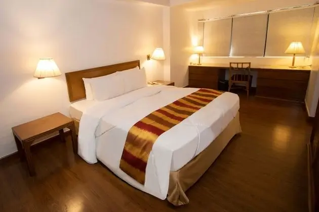Park Tower Suite