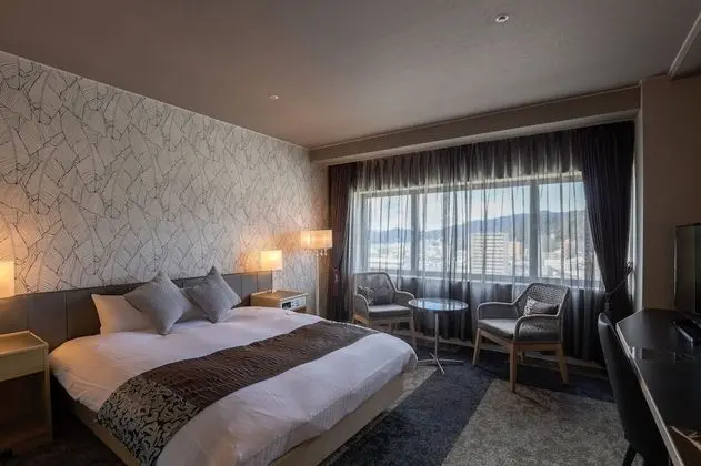 Tek Büyük Yataklı Oda, Sigara İçilmez