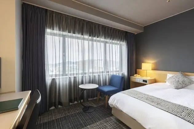 Tek Kişilik Oda, Sigara İçilmez