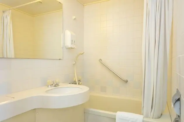 Tek Kişilik Oda, Sigara İçilmez