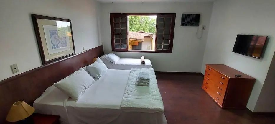 Family Tek Büyük veya İki Ayrı Yataklı Oda