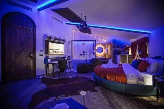 Queen Suite, Manzarasız