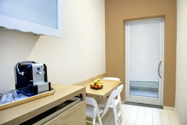 Junior Süit, Küçük Mutfak, Tepe Manzaralı