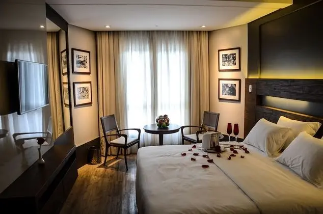 Deluxe Tek Büyük veya İki Ayrı Yataklı Oda