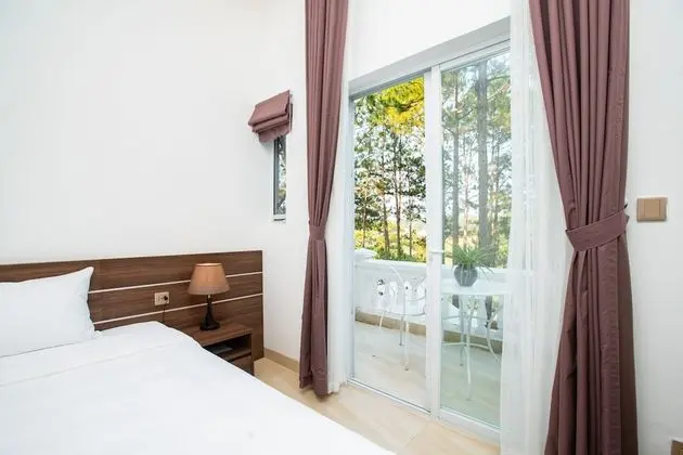 Deluxe Tek Büyük veya İki Ayrı Yataklı Oda, Göl Manzaralı