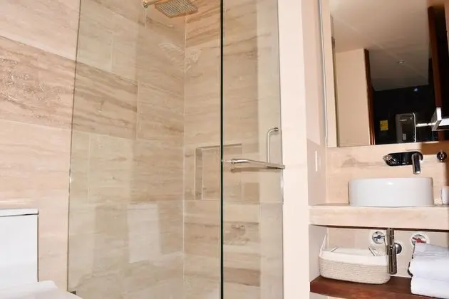 Elite Süit, 1 En Büyük (King) Boy Yatak ve Çekyat, Balkon, Kısmi Deniz Manzarası