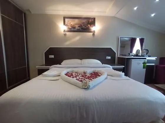Deluxe Tek Büyük Yataklı Oda