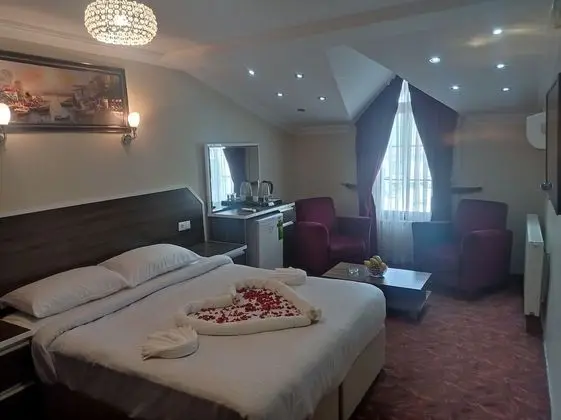Deluxe Tek Büyük Yataklı Oda
