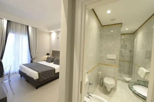 Elegance Quadruple Room