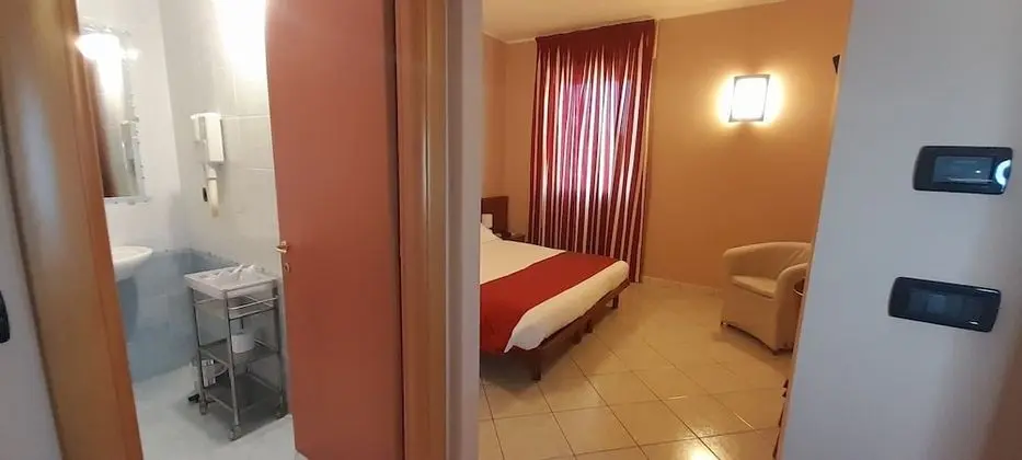 Büyük Yataklı Tek Kişilik Oda, 1 Çift Kişilik Yatak