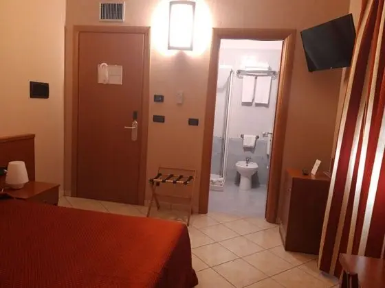 Büyük Yataklı Tek Kişilik Oda, 1 Çift Kişilik Yatak