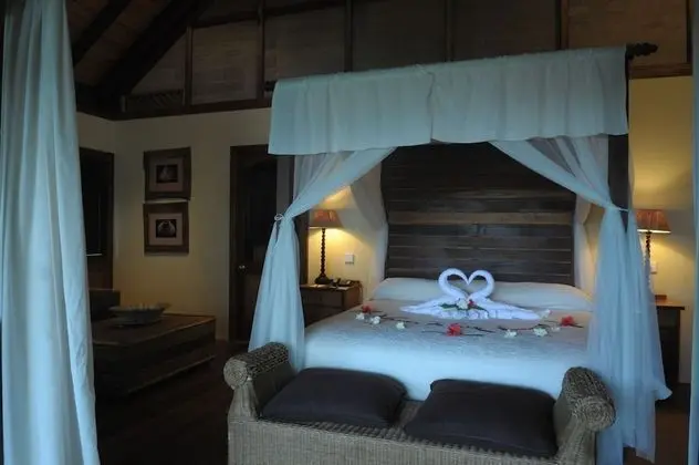 Villa (Hideaway)