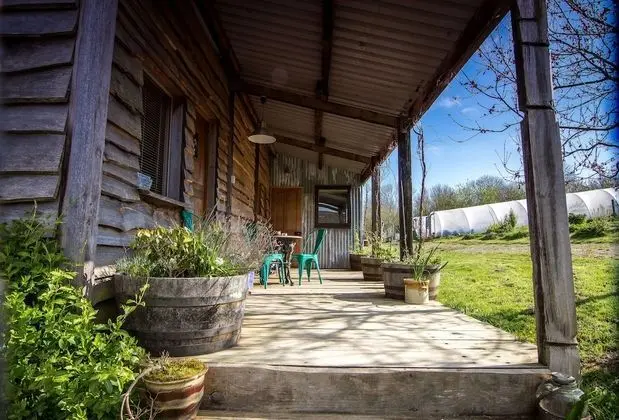 Kulübe (upcycled static caravan)