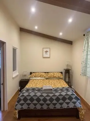 Kulübe (upcycled static caravan)