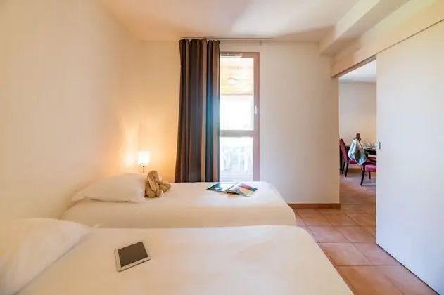 İki Yatak Odalı Apart