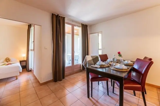 İki Yatak Odalı Apart