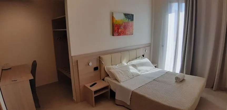 Tek Büyük Yataklı Oda