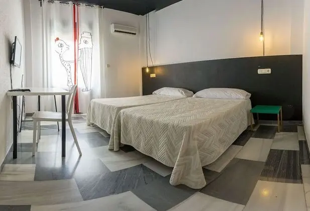 Basic Tek Büyük Yataklı Oda