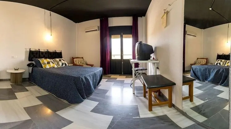 Basic Tek Büyük Yataklı Oda