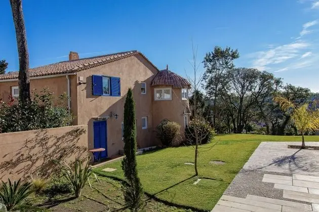 Holiday Single Suite, with Pool View and Spa, Principizinho