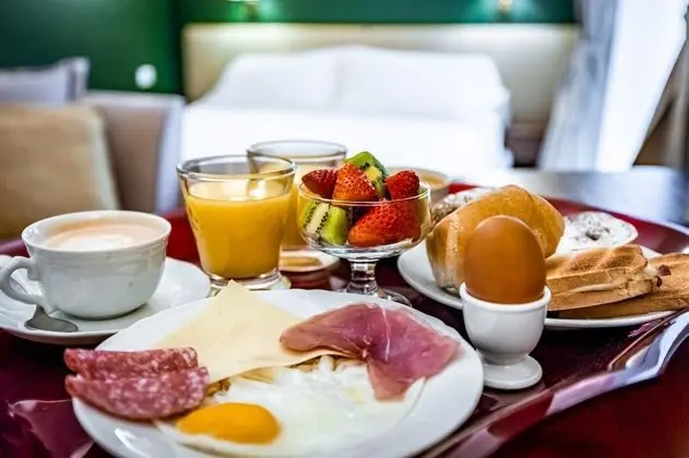 Deluxe Tek Büyük veya İki Ayrı Yataklı Oda, Balkon
