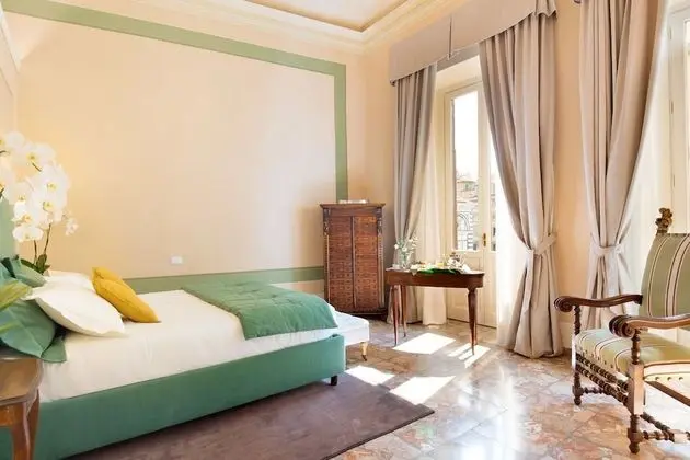Deluxe Tek Büyük veya İki Ayrı Yataklı Oda, Balkon