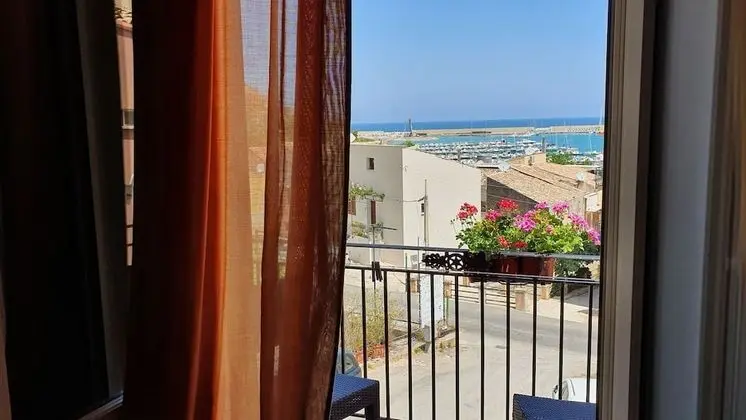 Superior Tek Büyük Yataklı Oda, Deniz Manzaralı