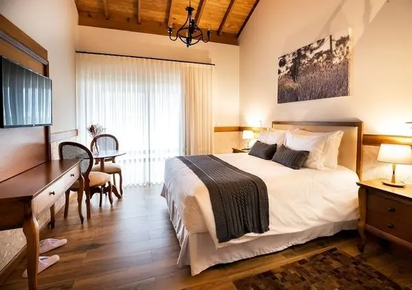 Deluxe Dört Kişilik Oda