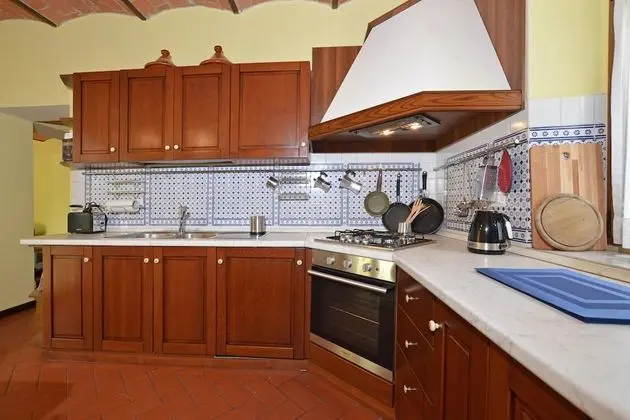 Standard Ev, 2 Çift Kişilik Yatak, Bahçeli (Certosa 4)