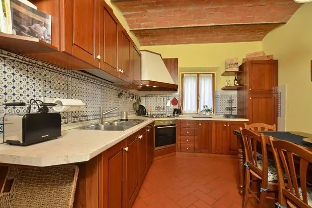 Standard Ev, 2 Çift Kişilik Yatak, Bahçeli (Certosa 4)