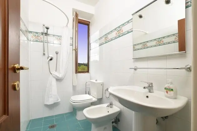 Standard Ev, 2 Çift Kişilik Yatak, Bahçeli (Certosa 4)