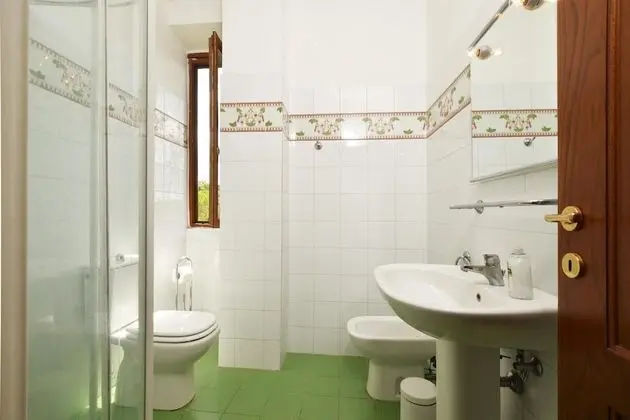 Standard Ev, 2 Çift Kişilik Yatak, Bahçeli (Certosa 4)
