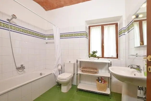 Standard Ev, 2 Çift Kişilik Yatak, Bahçeli (Certosa 4)