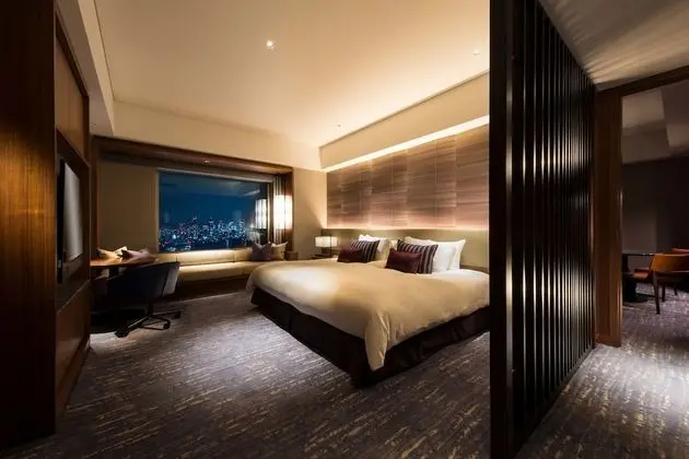 Süit, Sigara İçilmez (Corner Suite)