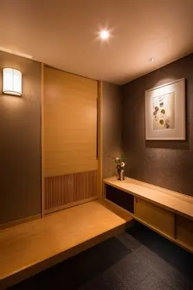 Traditional Süit, Sigara İçilmez (Japanese Style)