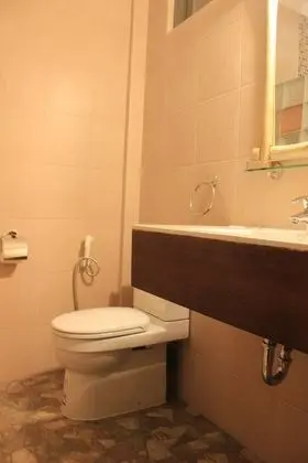 Deluxe Tek Büyük veya İki Ayrı Yataklı Oda, Bahçe Manzaralı