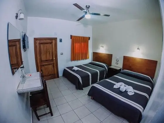 Habitacion doble con venitlador