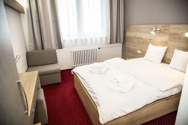 Comfort Tek Büyük Yataklı Oda (with extra bed)