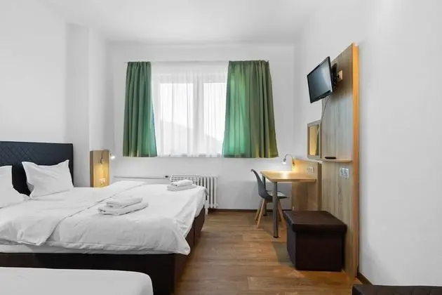 Standard Tek Büyük Yataklı Oda (with extra bed)