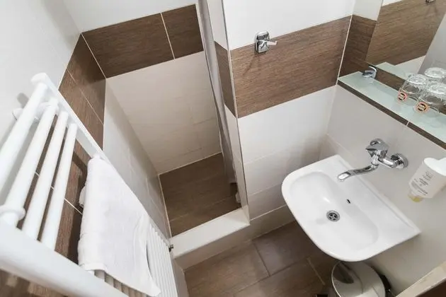 Standard Tek Büyük Yataklı Oda (with extra bed)