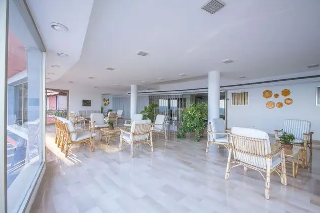 Standard Stüdyo, Deniz Manzaralı, Denize Bakan (Cervo 319C with shared pool)