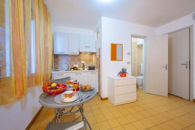 Standard Stüdyo, Deniz Manzaralı, Denize Bakan (Cervo 319D with shared pool)