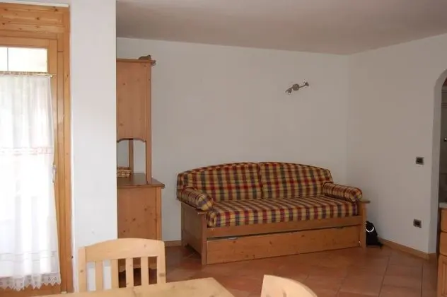 Apart Daire, 3 Yatak Odası, Küçük Mutfak (First floor)