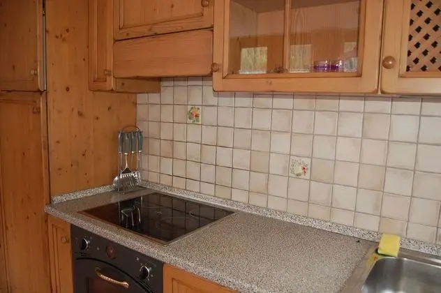 Apart Daire, 3 Yatak Odası, Küçük Mutfak (First floor)