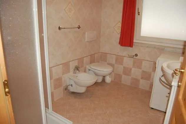 Apart Daire, 3 Yatak Odası, Küçük Mutfak (First floor)